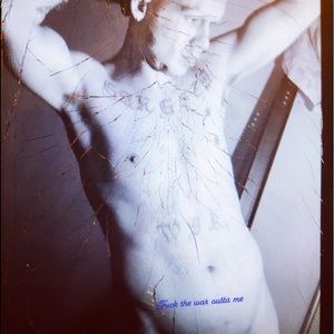 Meet your Posher, Dustin